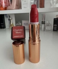 Charlotte Tilbury Carina's Love lipstick (hot lips)