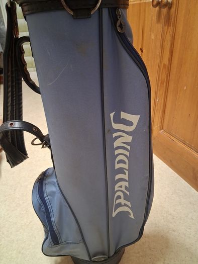 Golf Clubs. Complete Set Of Mens Right Handed Golf Clubs. Collect In Malahide Or Receive Via Registered Post.