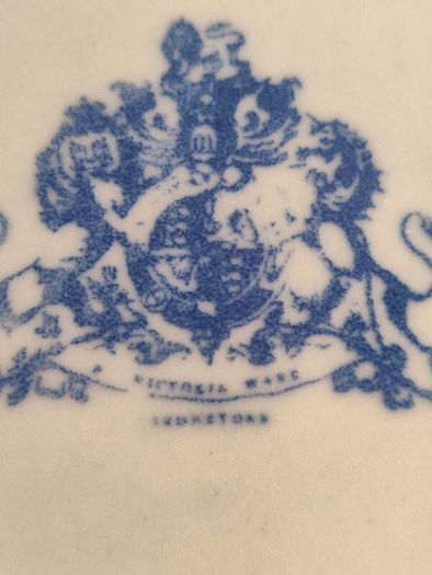 Vintage Blue And White Willow Pattern Jug 2.5 Pints Capacity Salamander Handle