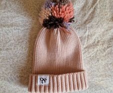 BNWT Leigh Tucker girls hat