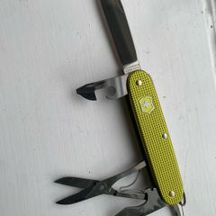 victorinox NEW SWISS ARMY LIMITED Edition 2023 multitool camping fishing leatherman