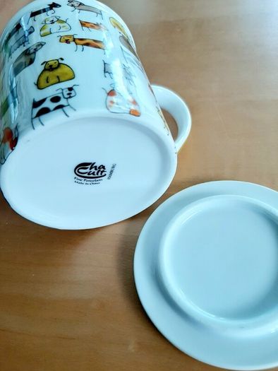 Doggy mug with lid (BN)