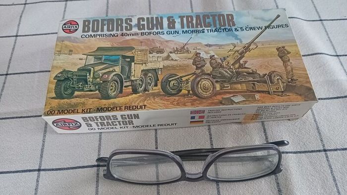 Airfix Bofors Gun & Tractor, 1976