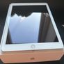 iPad 6th Gen 32GB Image 2