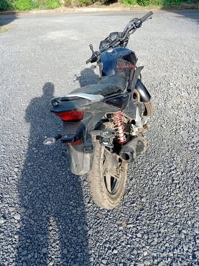 cb 125 f 2017@ ybr 125 2014 gs 500 parts