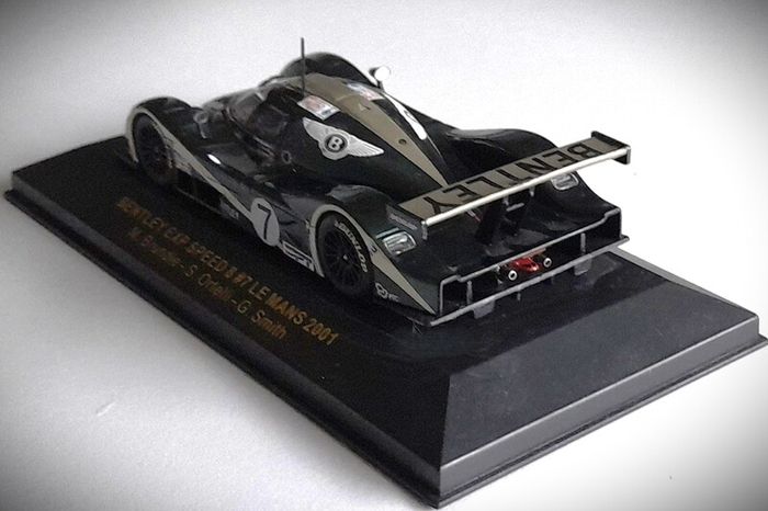 Diecast Model Le Mans Bentley EXP Speed 8 2001 - IXO Le Mans 1:43