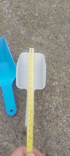 6 x scoops job lot,,used good condition, buyer collects or pays postage thank you, sold as is