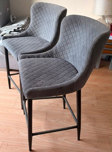 Bar stool