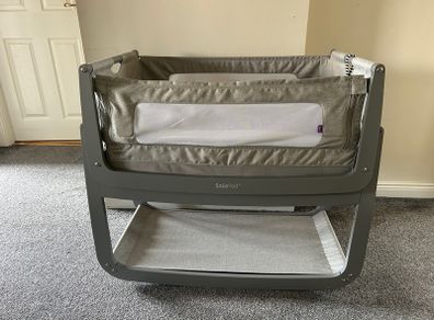 Snuzpod 4 bedside crib