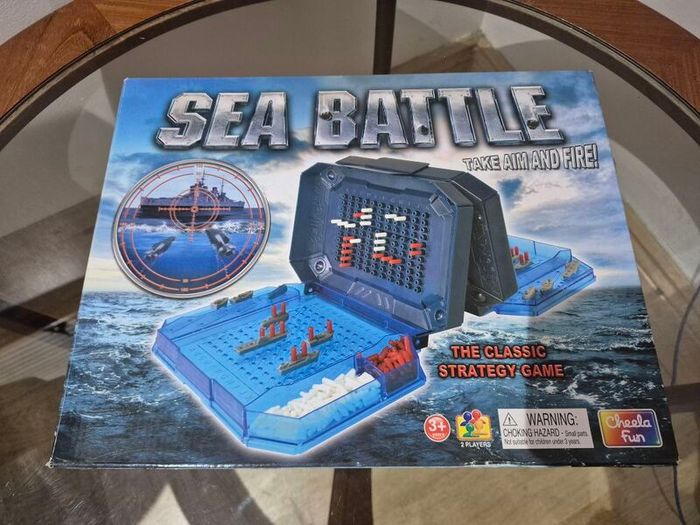 Sea Battle Classic Naval Strategy Board Game 100% Complete & Mint