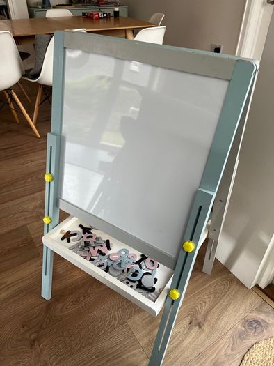Kids Blackboard / Whiteboard