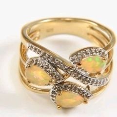 Amazing teardrop Opal ring gold plated on sterling silver