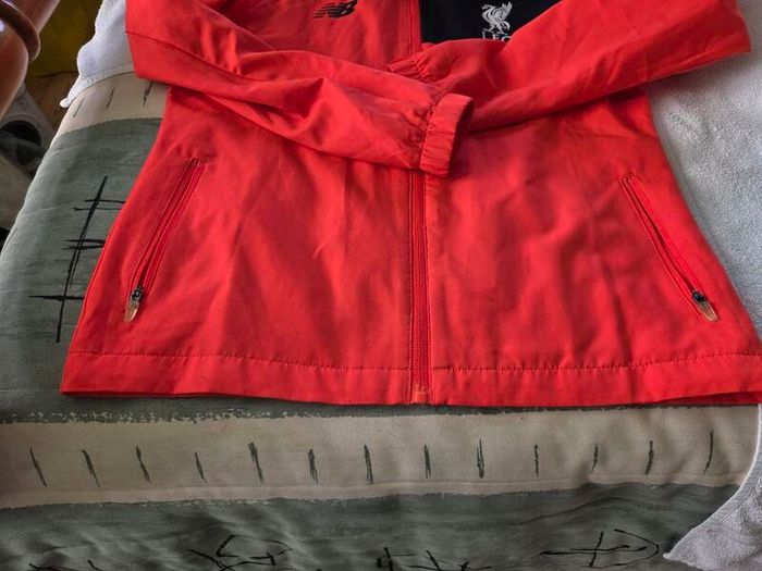 Liverpool Football Club Jacket 2017 to 2018 Childrens Large New Balance