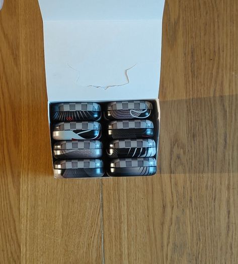 Pokemon Black Bolt & White Flare Mini Tin Display