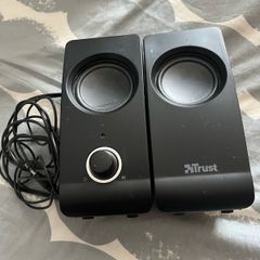 speakers
