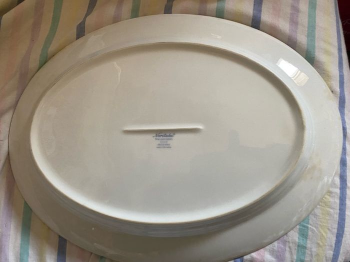 Noritake Cecile Gold (4359) Large Oval Porcelain Serving Platter