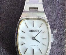 Vintage 1970s Ricoh 17 Jewels Ladies Mechanical Watch,  White Dial, Running Well