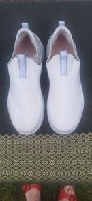 Sketchers Arch Fit Air Cooled Slip On Trainers