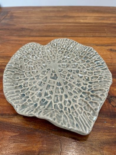 Ceramic Leaf-shaped Tray