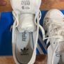 Adidas boys runners white size 3 Image 5
