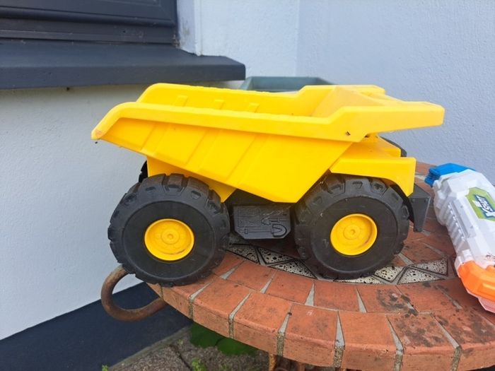 dumper truck