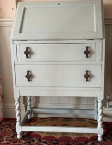 Bureau (writing desk)