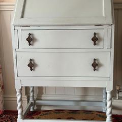 Bureau (writing desk)