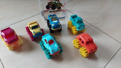 Monster Truckin 6 Trucks in storage bag