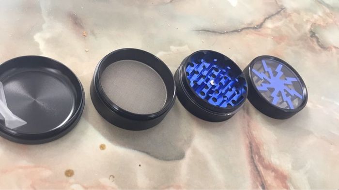 Metal Grinder Black Blue 4 Layers Large
