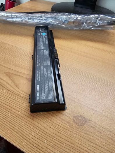 Toshiba laptop battery model no PA3534U-1BRS DC10.8V Repair Spare.