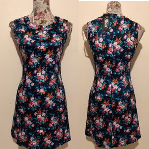 Beautiful Floral Usco Dress, New with tags
