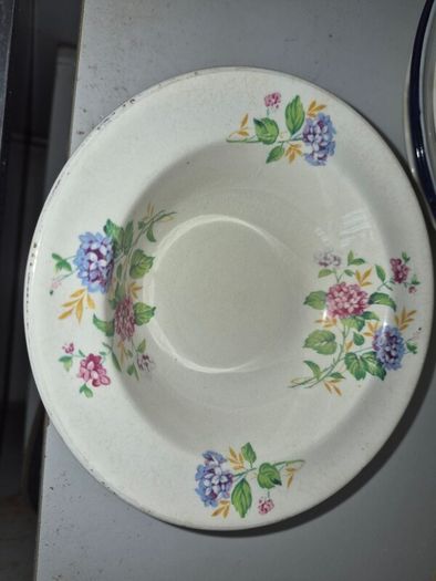 Arklow pottery bowl
