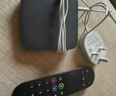Sky Stream puck & Remote