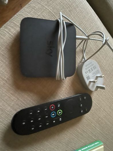 Sky Stream puck & Remote