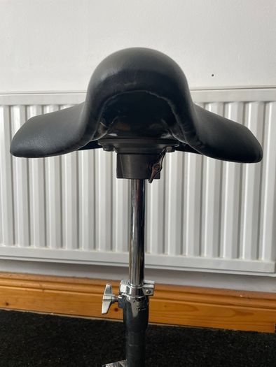 Pearl drum throne (bike saddle)
