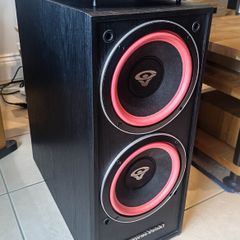 Cerwin Vega subwoofer ve-28s for stereo or home cinema system music and movies