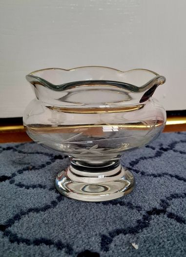 Duiske Glass 9cm Tall  bowl