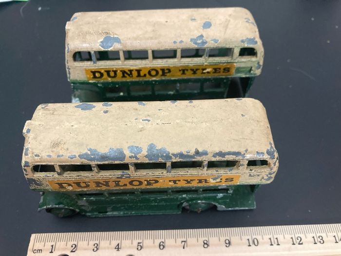Dinky 290. 2x London Routemaster Buses. Project/restoration.