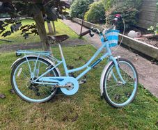 Girls bike