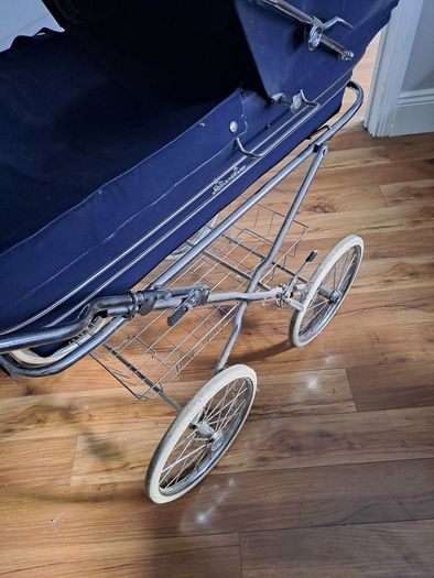 Silvercross Pram