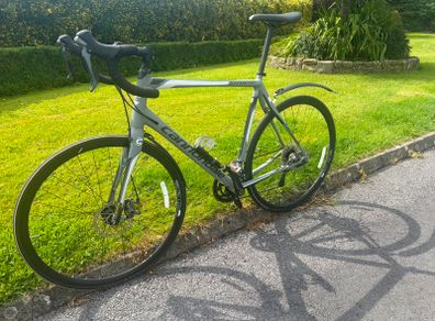 Cannondale road bike