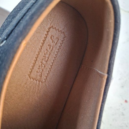 Mens shoes