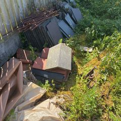 mix of natural slates and ridge tiles