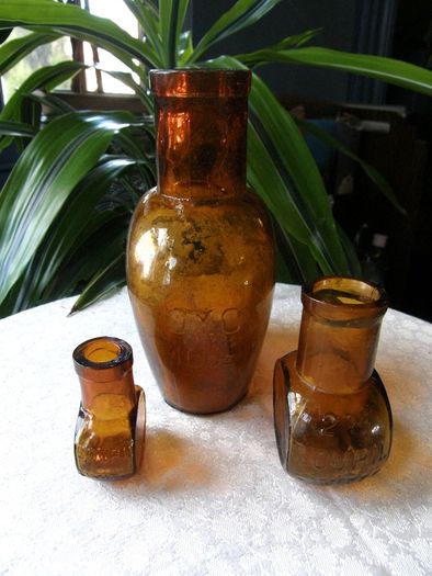 Set of 3 Antique Amber Glass Bottles - OXO 16oz & Bovril 2oz & 1/2oz. c.1900-1930. Excellent Antique Condition