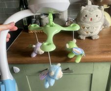 baby mobile, musical owl and musical sheep