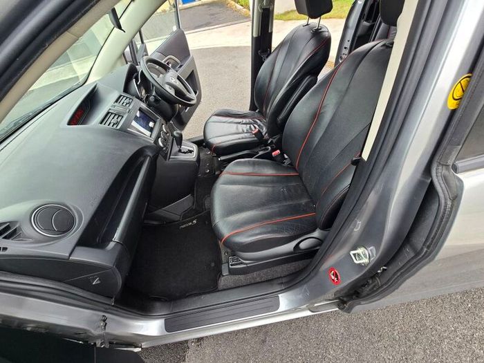 2015 Mazda Premacy