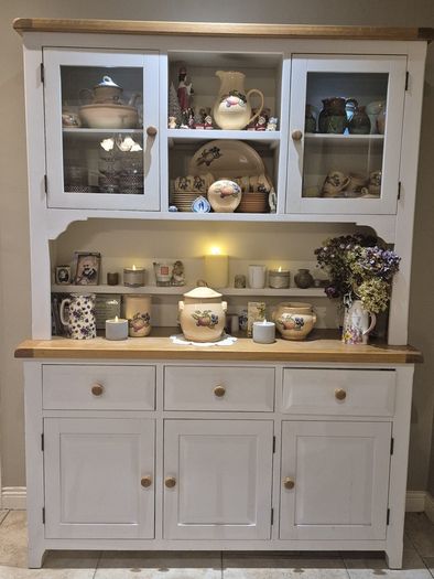 Dresser & Sideboard