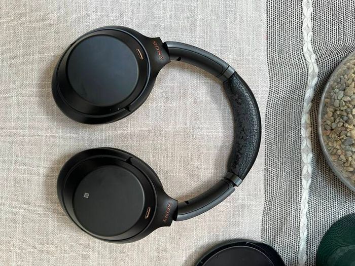 WH-1000XM3 Wireless Noise Cancelling Headphones