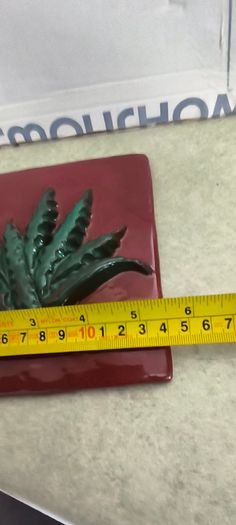 Botanical Tiles - Jim Sudal Ceramic Design 14 x14 cm.
