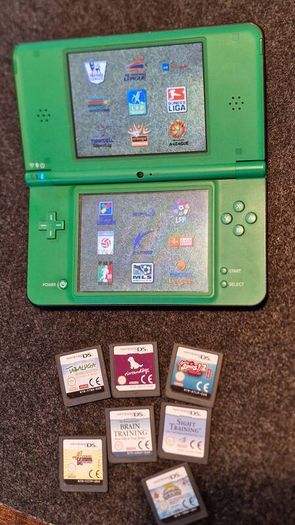 Nintendo DSi XL Green Console 8 Games Bundle